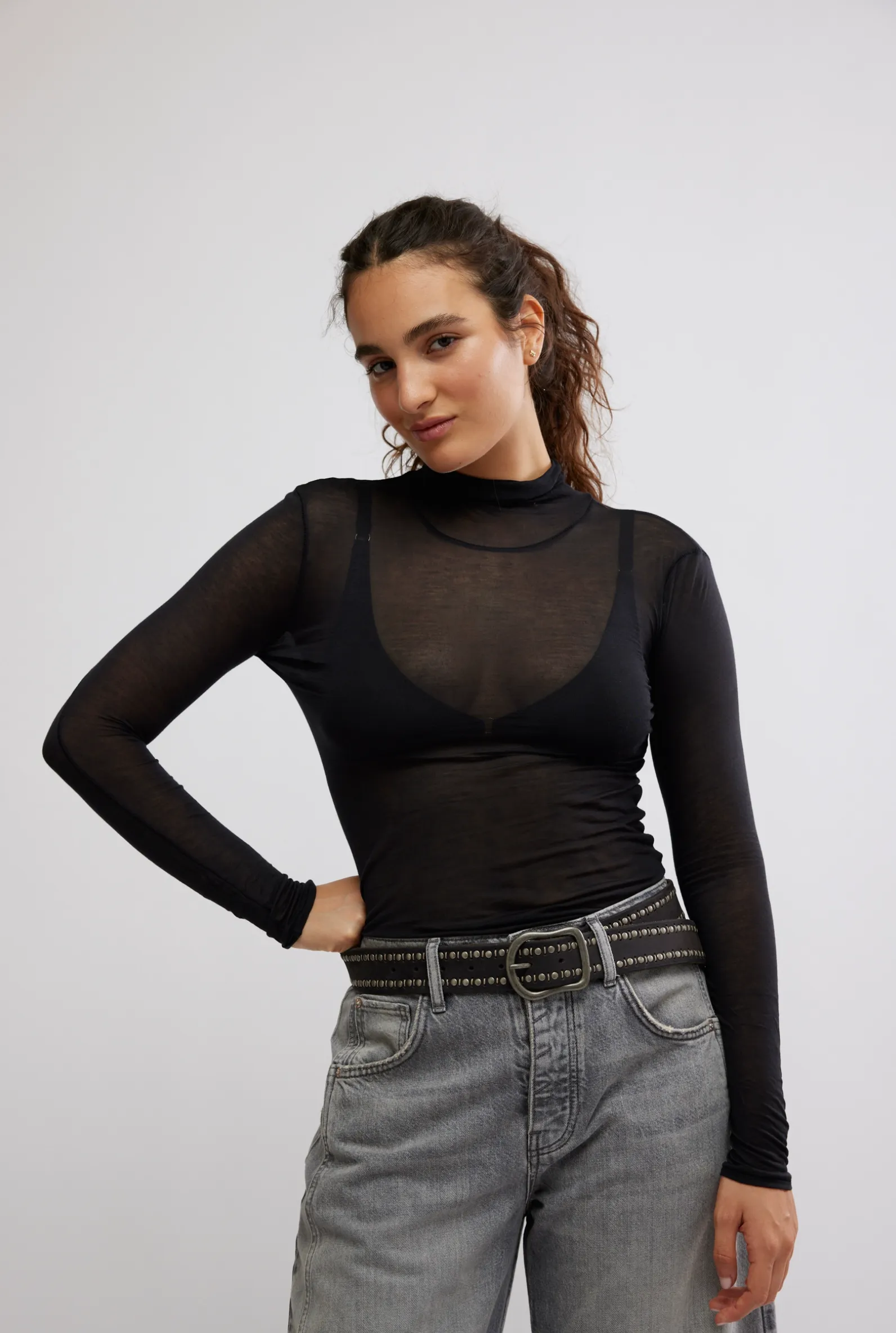 FREE PEOPLE ON AIR THIN TURTLENECK