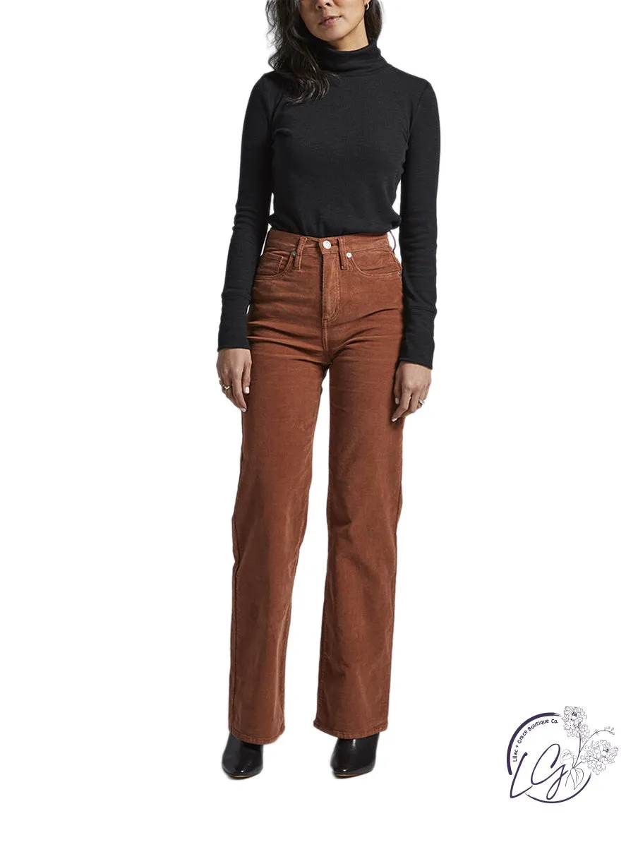 Highly Desirable High Rise Trouser Leg Pants By Silver Jeans