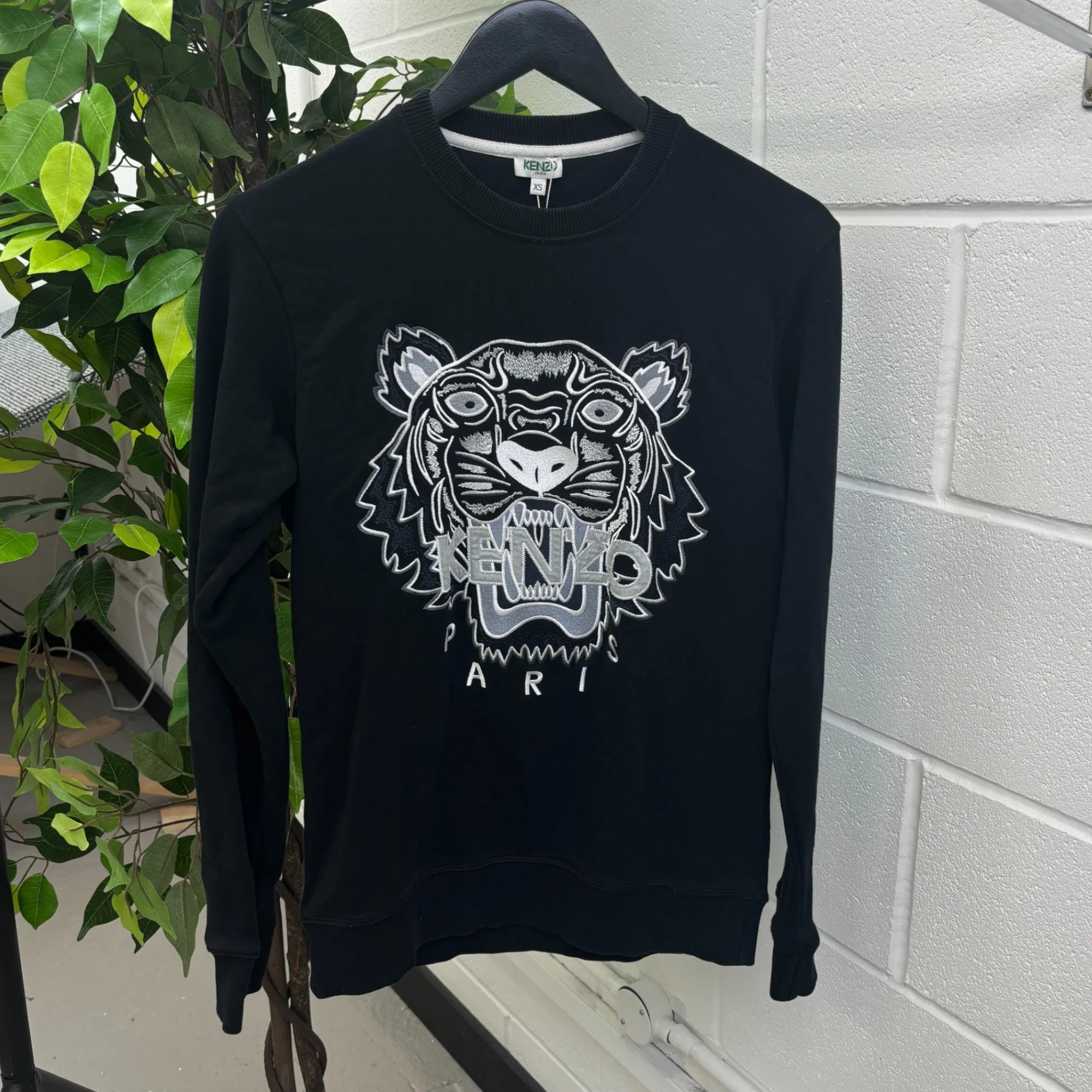 Men's Embroidered Tiger Sweatshirt Blue Size XS