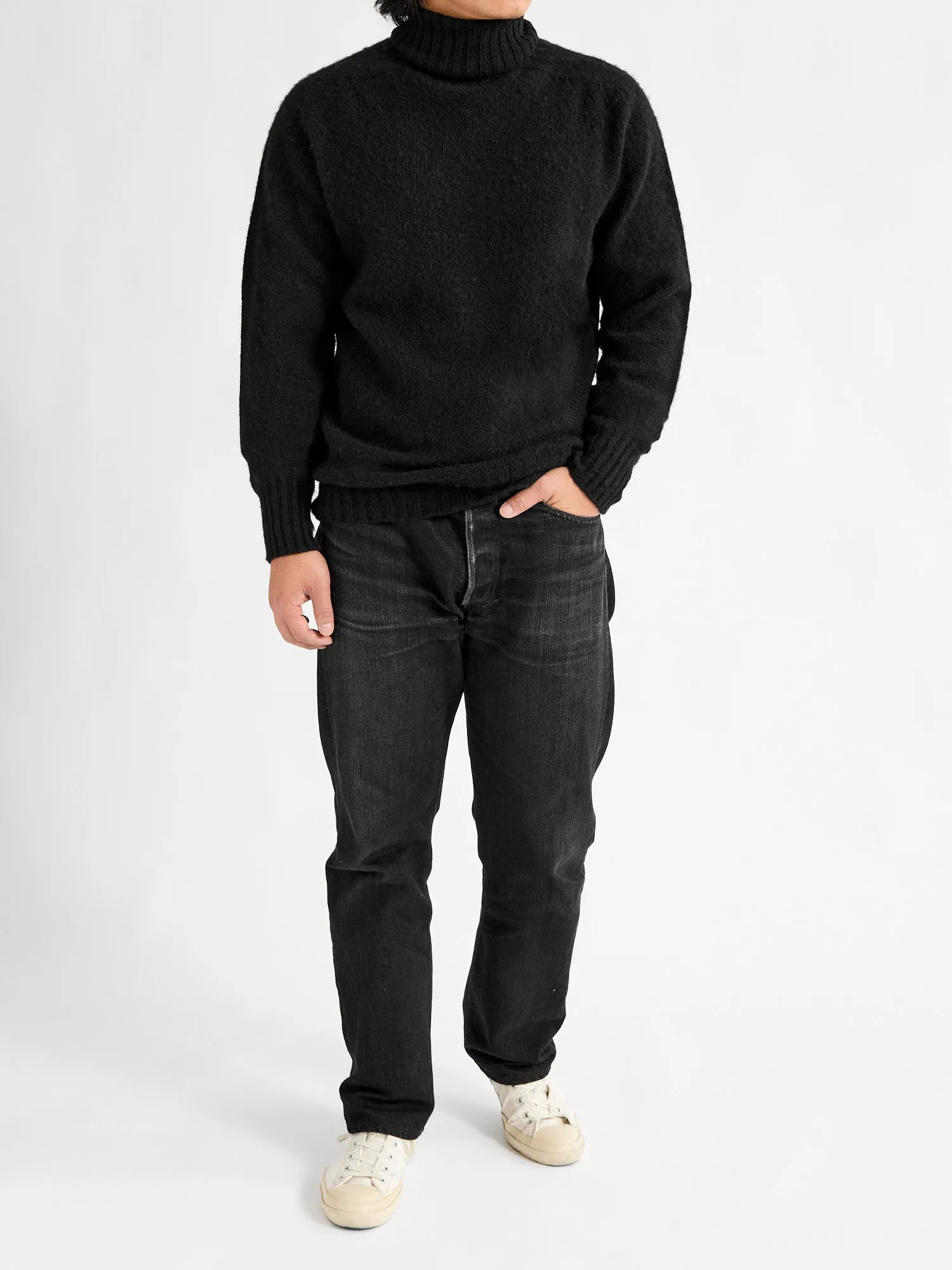 "Sylvester" Wool Turtleneck Sweater in Black