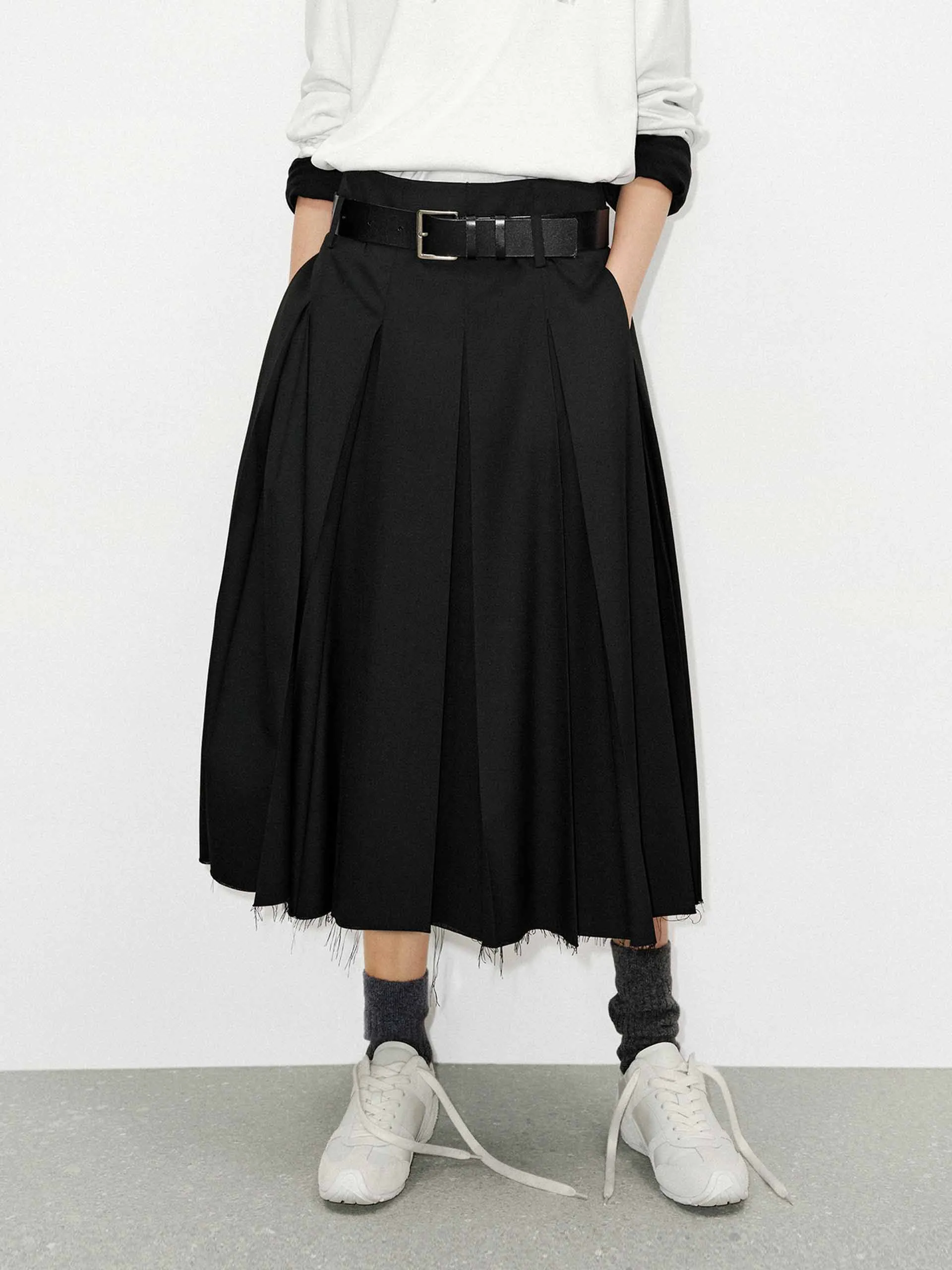 Raw Hem Pleated Skirt