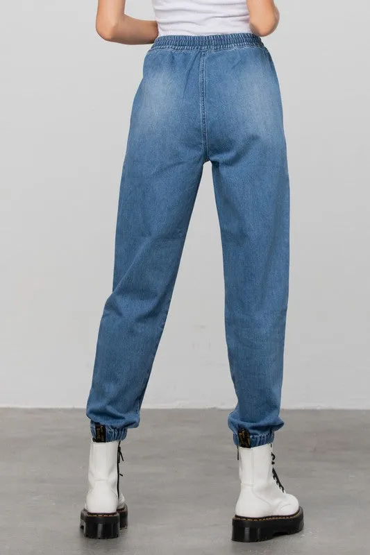 TEEK - MEDIUM WASH HIGH RISE PREMIUM JOGGER PANTS