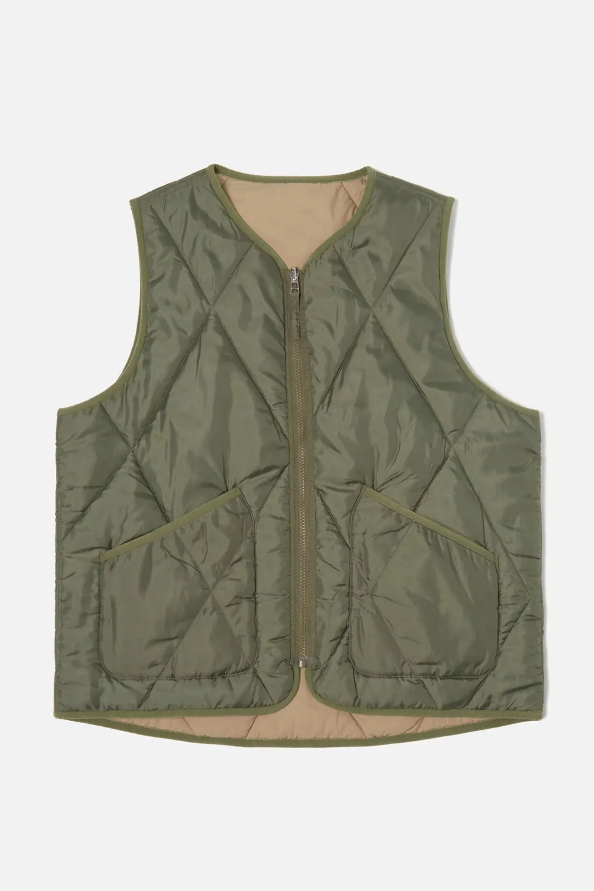 Universal Works - Reversible Military Liner Gilet In Olive / Sand Diamond Quilt