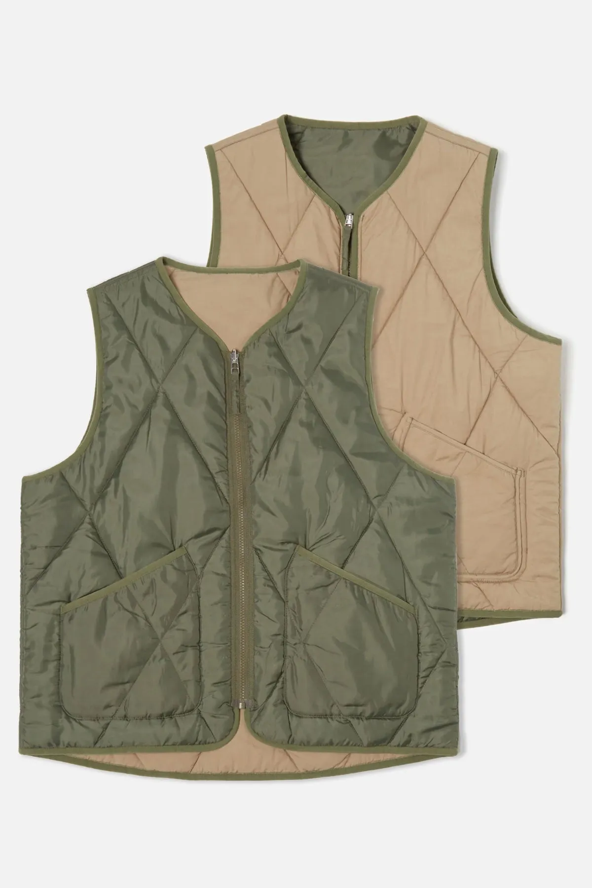 Universal Works - Reversible Military Liner Gilet In Olive / Sand Diamond Quilt