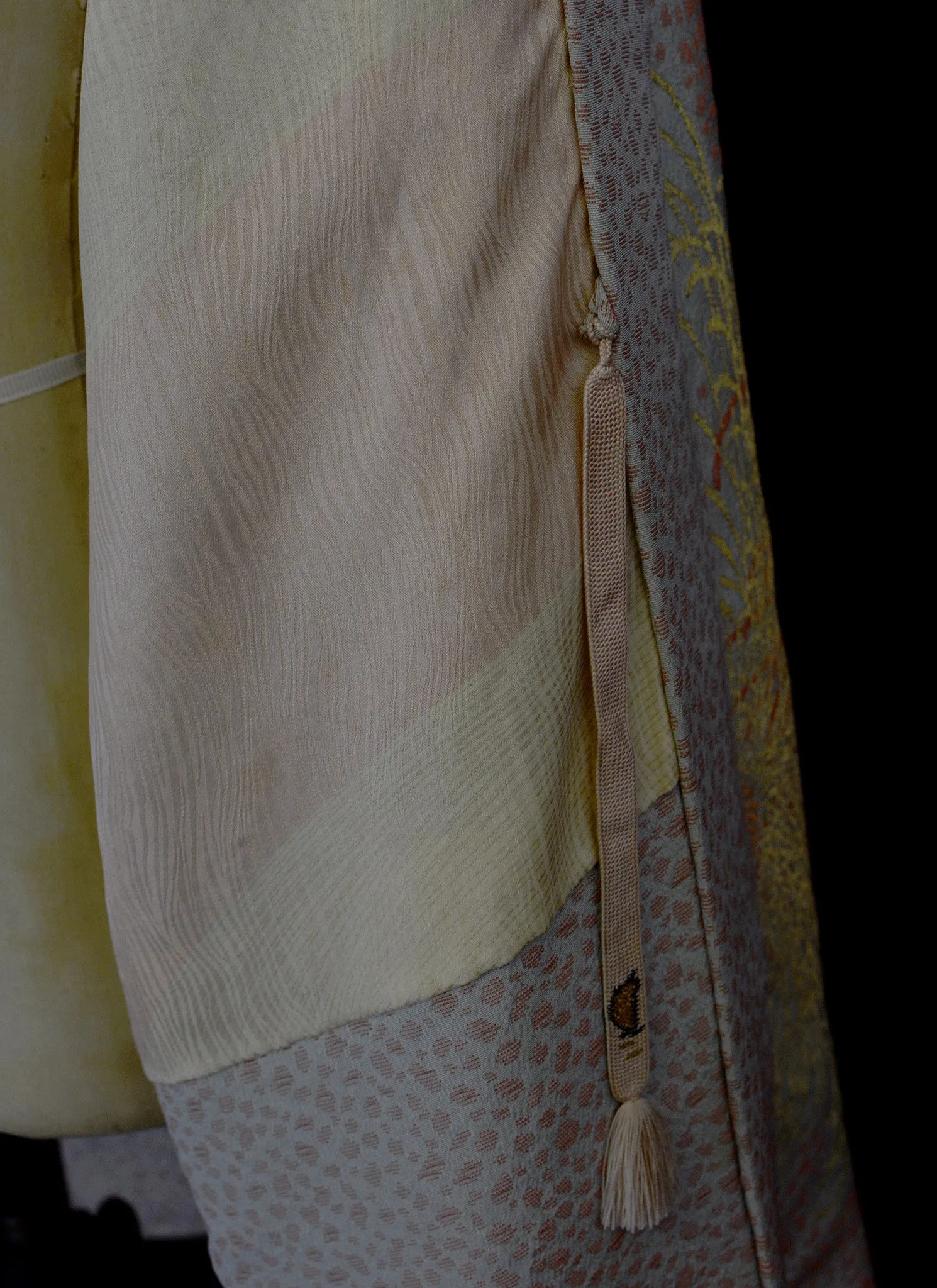 Vintage 1930s Silver Oyster Silk Kimono Jacket